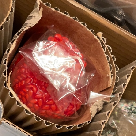 Snowmen & Pine Tree Candle Gift Set 5 Pieces - Picture 6 of 6